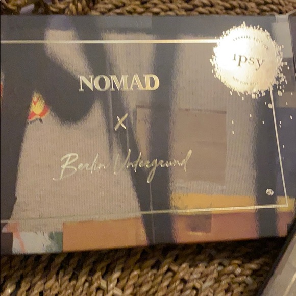 Makeup bundle! 3 BNIB pieces! - Picture 3 of 10